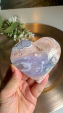 Load and play video in Gallery viewer, Top quality - pink flower agate heart / druzy pink flower agate heart