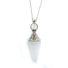 Load image into Gallery viewer, Retro palace style pendulum necklace