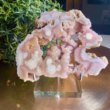 Load image into Gallery viewer, Top quality pink amethyst slab / slice