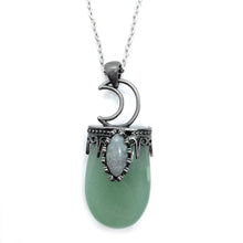 Load image into Gallery viewer, Oval shape vintage natural crystal necklace