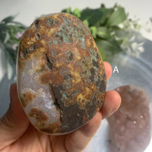 Load image into Gallery viewer, High quality - rainbow amethyst / colorful amethyst from Uruguay
