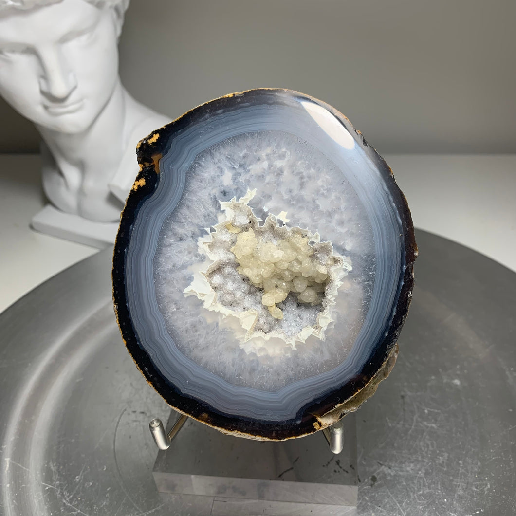 Top quality - Brazilian agate geode