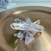 Load image into Gallery viewer, Lemurian quartz cluster from Colombia
