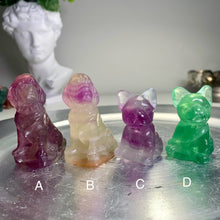 Load image into Gallery viewer, Fluorite dog /fluorite carvings
