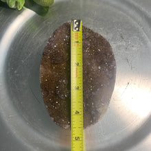 Load image into Gallery viewer, High quality -  Uruguayan Amethyst with Natural Color Gradient
