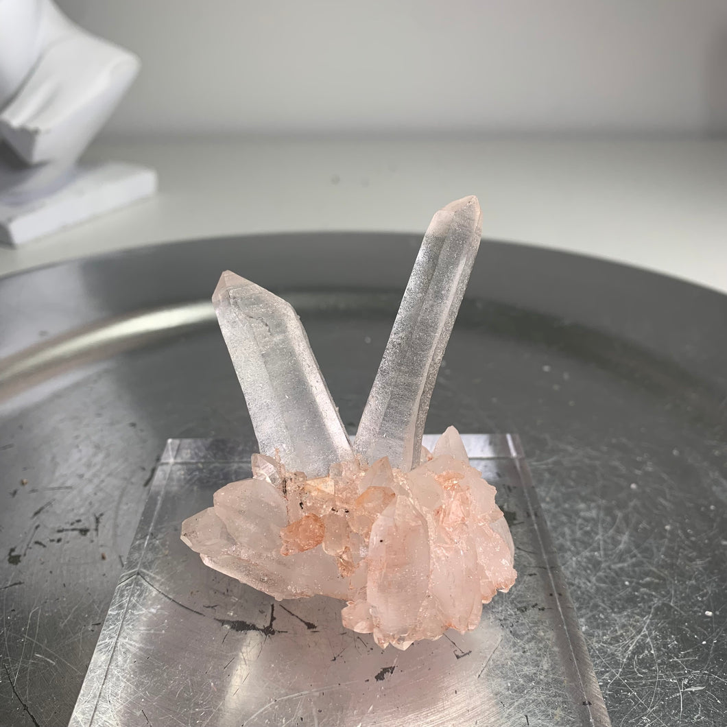 High quality- self stand pink Himalayan quartz cluster with two long points