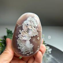 Load image into Gallery viewer, Top quality – Rainbow amethyst / lavender amethyst from Uruguay | Sparkly druzy surface
