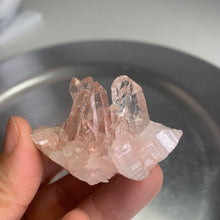 Load image into Gallery viewer, High quality- self stand pink Himalayan quartz cluster
