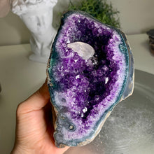 Load image into Gallery viewer, Rare - Uruguay amethyst geode with calcite and moss agate banding
