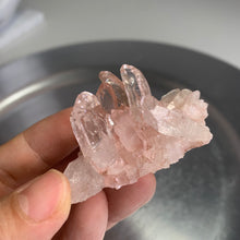 Load image into Gallery viewer, High quality- self stand pink Himalayan quartz cluster
