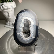 Load image into Gallery viewer, Top quality- Agate geode from Brazil  with sparkling druzy on the middle
