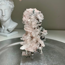 Load image into Gallery viewer, High quality- pink lemurian quartz cluster from Colombia
