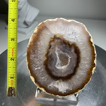 Load image into Gallery viewer, Top quality - Brazilian agate geode
