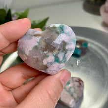 Load image into Gallery viewer, High quality - natural color green flower agate heart
