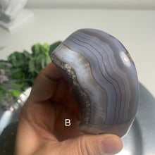 Load image into Gallery viewer, Top quality - Uruguay rainbow amethyst/ colorful amethyst with druzy and agate banding
