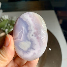 Load image into Gallery viewer, Rare - top quality pink flower agate palm stone
