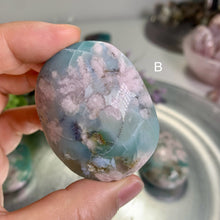 Load image into Gallery viewer, Top quality - natural color green flower agate palm stone
