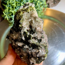 Load image into Gallery viewer, High quality gemmy epidote 01
