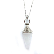 Load image into Gallery viewer, Retro palace style pendulum necklace
