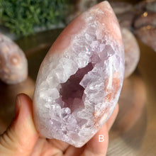 Load image into Gallery viewer, Rare - high quality pink amethyst flame with druzy
