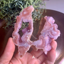Load image into Gallery viewer, Top quality pink amethyst slab/ pink amethyst slice
